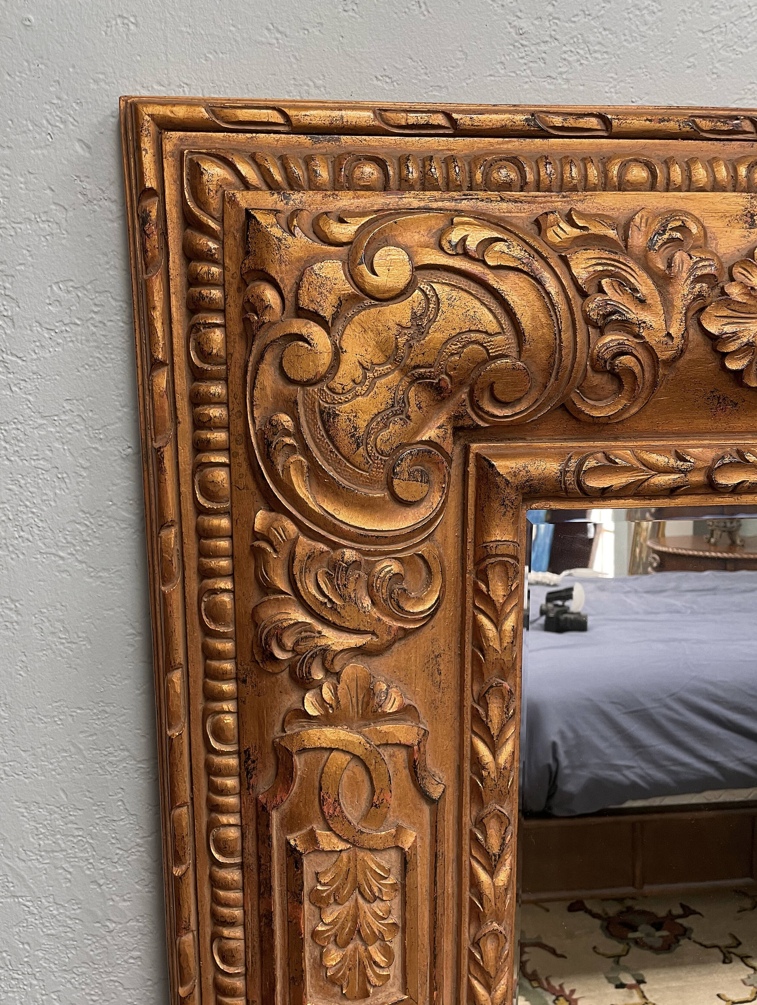 Encore Furniture Gallery-Windsor Art and Mirror Company Carved